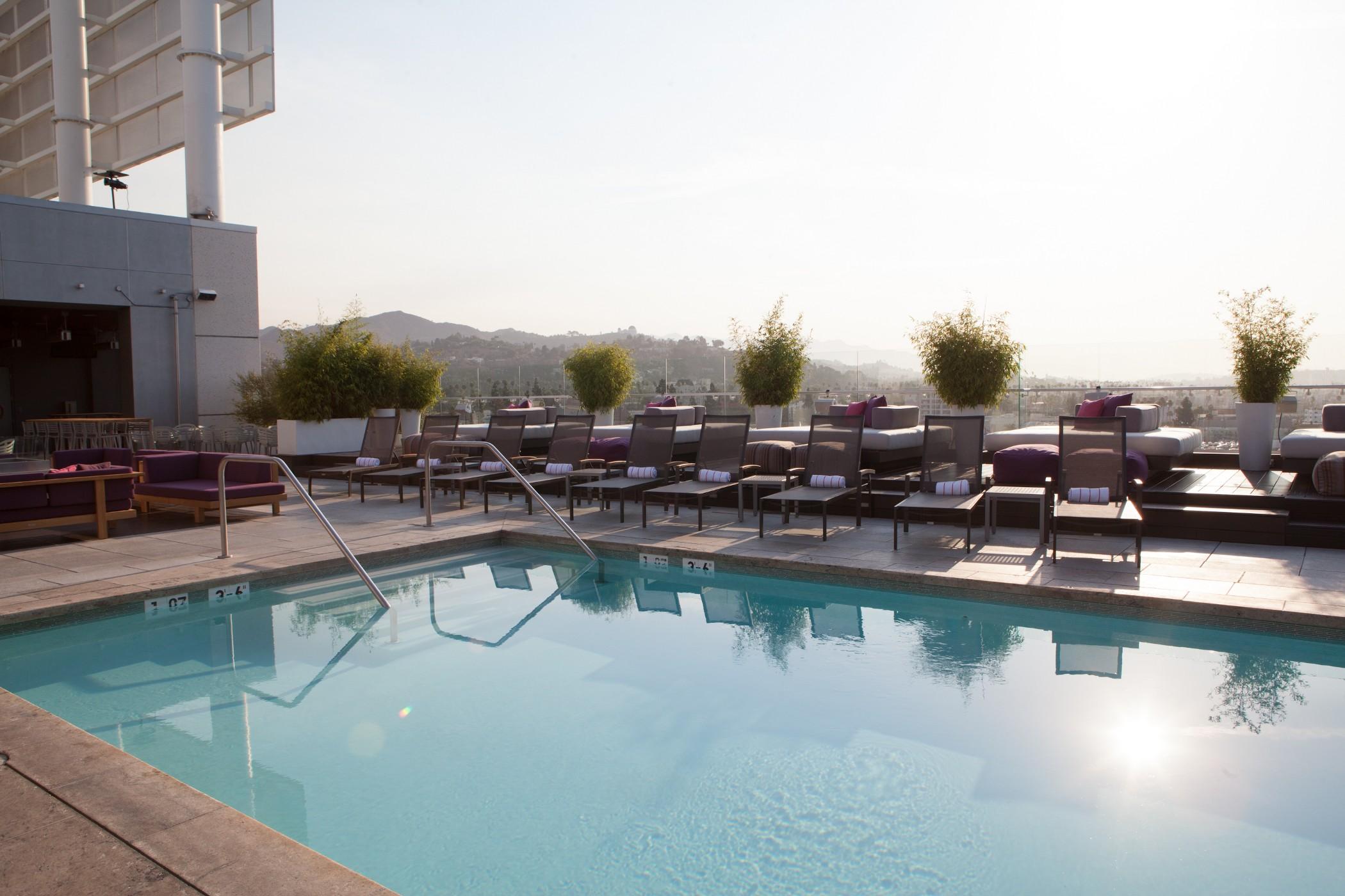 W Hollywood Hotel Los Angeles Exterior photo